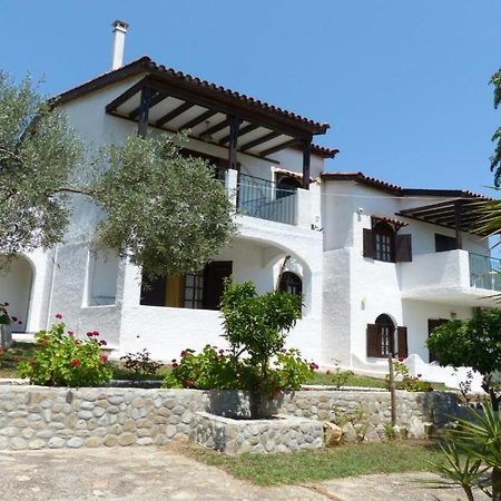 Katerina Apartments Troulos Luaran gambar