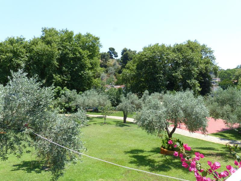 Katerina Apartments Troulos Luaran gambar